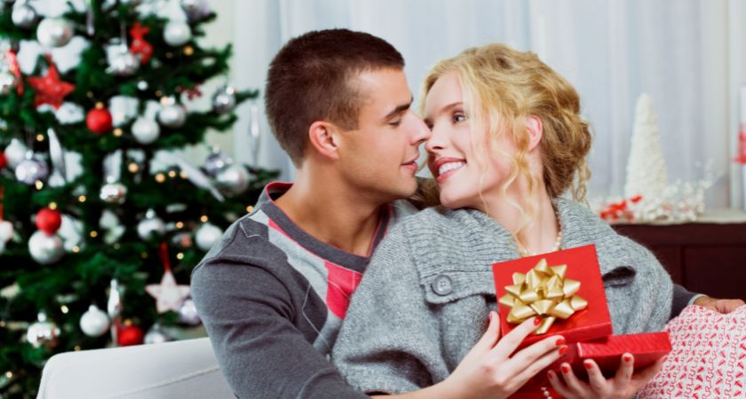 10 dovanų idėjų žmonai su Kalėdomis